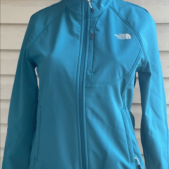 The North Face Jackets & Blazers - Women’s TKA glacier full zip jacket